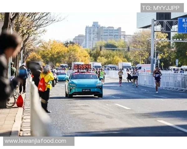 广州极限运动队在城市马拉松中的拼搏历程与奋斗精神全景揭秘 广州极限运动队在城市马拉松中的拼搏历程与奋斗精神全景揭秘